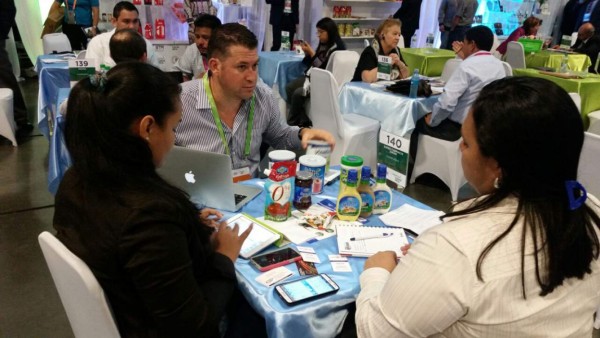 Con 5,000 citas de negocios cierra evento de compradores