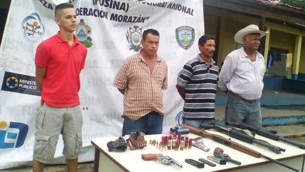 Capturan a 7 hombres por tenencia de armas