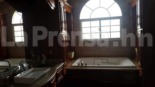 Aseguran mansión al dueño de autolote New Orleans en San Pedro Sula