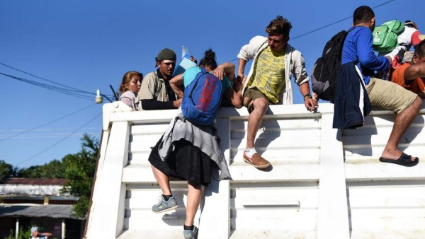 Detienen a más de 300 migrantes en el sur de México