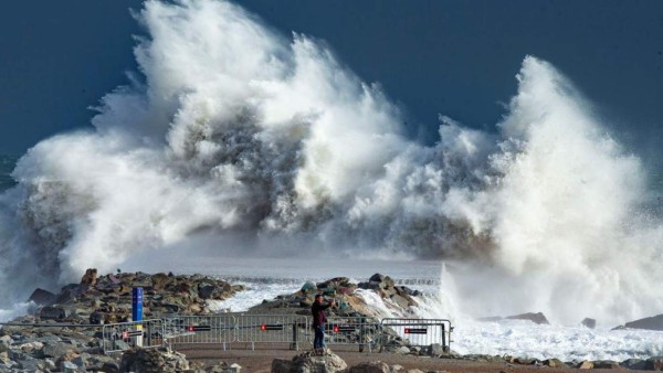 Tormenta Gloria: cuatro muertos y olas de 14 metros tras su paso por España