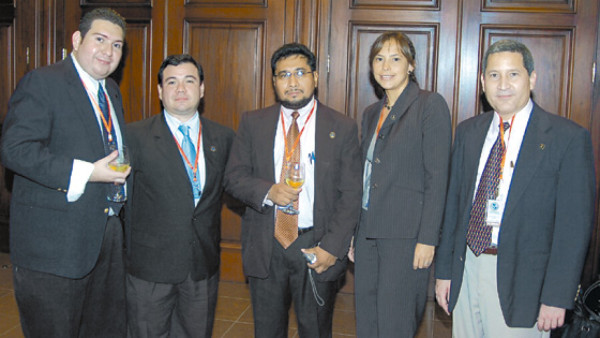 Bienvenida a jóvenes de la Asamblea General de OEA