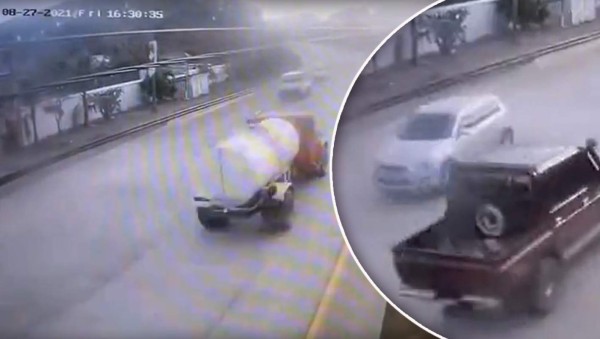 VIDEO: Imágenes del momento en que alcalde de Roatán presuntamente custodia cisterna con droga