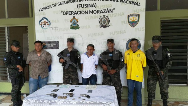 Con carro robado caen tres mareros robacasas en San Pedro Sula