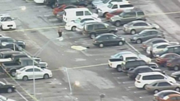 Dos muertos deja tiroteo en aeropuerto de Miami