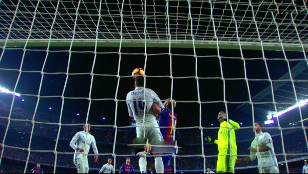 Video: Casemiro terminó salvando al Real Madrid de forma impresionante