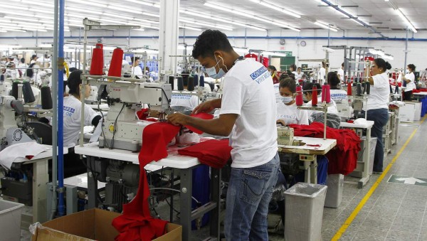 Prometen 10,000 empleos en tres meses en Honduras