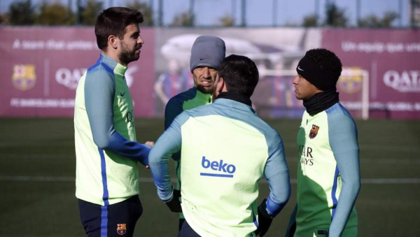 Piqué vuelve a los entrenamientos del Barcelona
