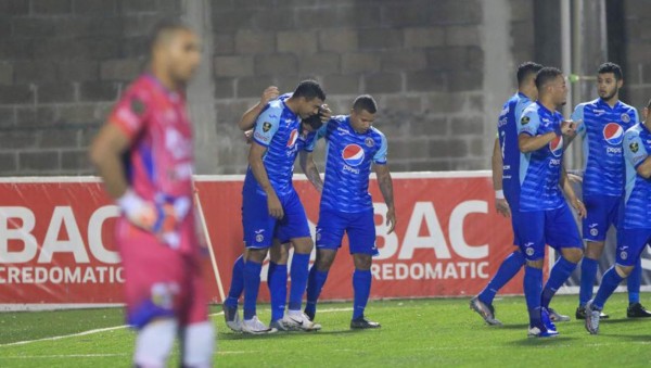 Video: Motagua vence a la UPN gracias a blooper de José Mendoza e iguala al Marathón