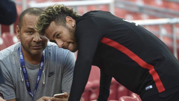 Padre de Neymar destapa la razón por la que el brasileño dejó al Barça