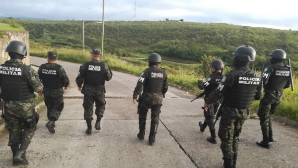 Trasladan a 421 privados de libertad a cárceles de máxima seguridad