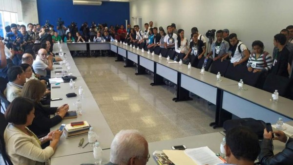 No hubo acuerdo, estudiantes de la Unah seguirán sin clases