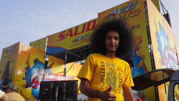 El 'afroman' robó miradas en la Maratón de La Prensa