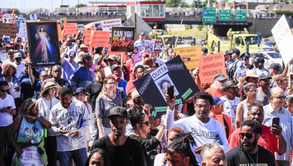 Chicago: Miles se manifiestan contra las armas