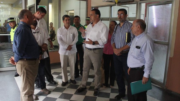 Comisión de Transparencia reconoce avances tecnológicos en la alcaldía