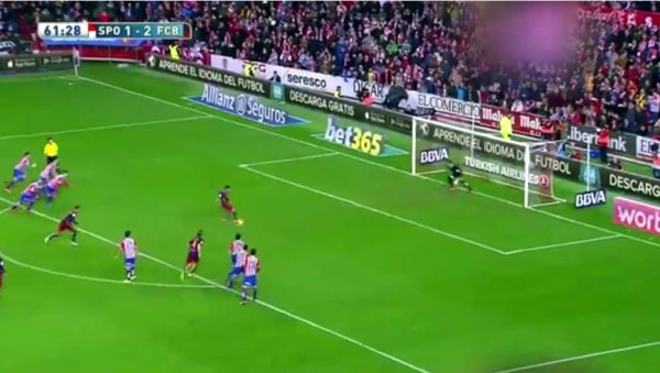 VIDEO: Luis Suárez falla penal ante Sporting Gijón