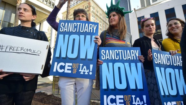 Demandan a Trump por multas millonarias contra indocumentados en 'santuarios'