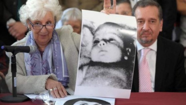 Hallan a nieto de la presidenta de Abuelas de Plaza de Mayo robado en dictadura