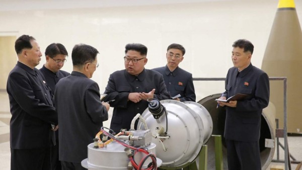 Kim amenaza detonar bomba H en el Pacífico