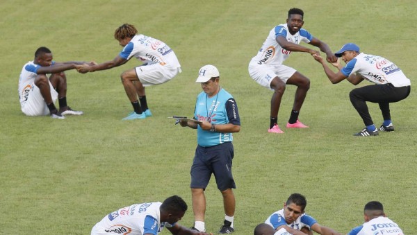 Las opciones de Pinto para suplir a Johnny Palacios