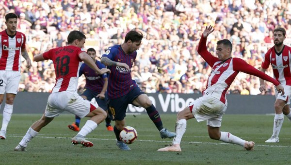 Barcelona vuelve a tropezar y deja dudas en la Liga de España