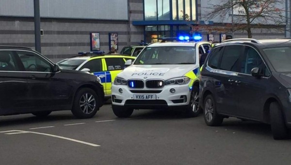 Tiroteo en un complejo recreativo británico alarma en el Reino Unido