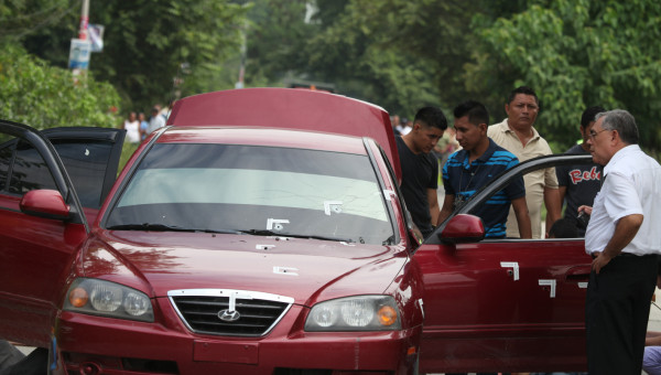 Sicarios en moto acribillan a tres hombres y una mujer en San Pedro Sula