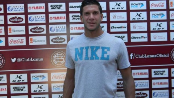 Muere jugador de Lanús en accidente de tráfico