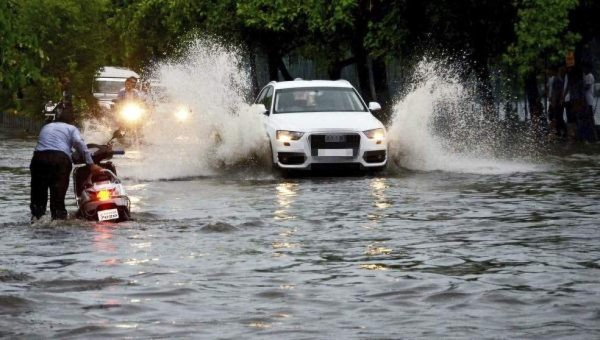 Lluvias dejan dos muertos y daños materiales en Costa Rica