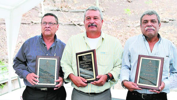 Investigadores hondureños ganan premios en Guatemala