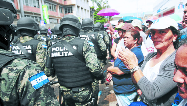Policía Militar da muestra de su poderío