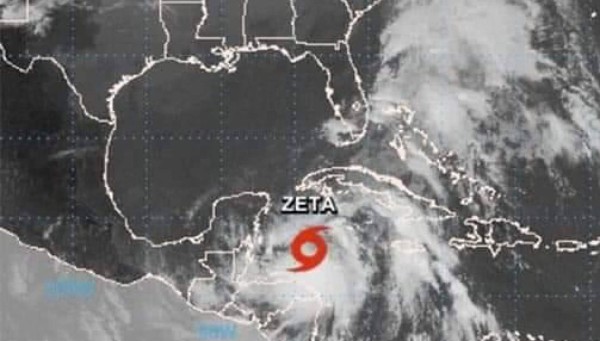 Tormenta Zeta se convierte en huracán rumbo a México