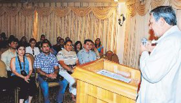 Fiscales de CA firman alianza