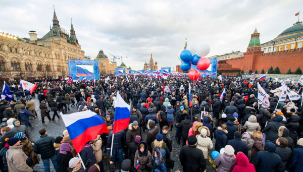 Putin ratifica la incorporación de Crimea en Rusia   