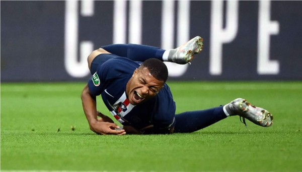 PSG confirma gravedad de la lesión de Mbappé y es duda para la Champions League