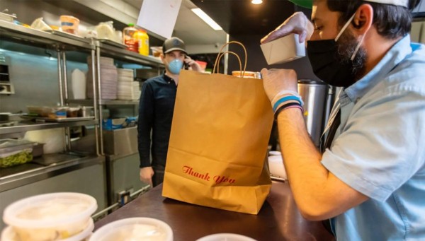 ¿Cocinas fantasmas? La tendencia que revoluciona entre emprendedores&nbsp;&nbsp;