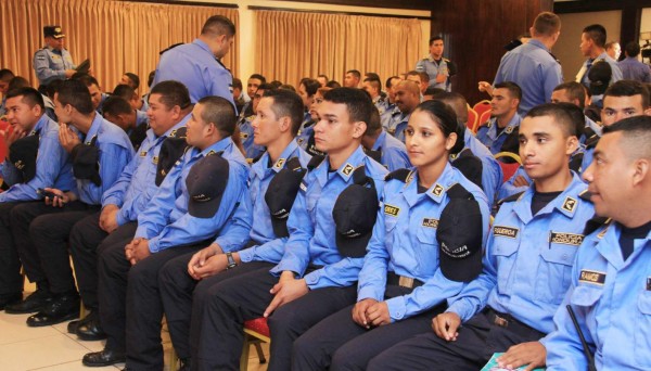 Diez mil agentes serán policías comunitarios