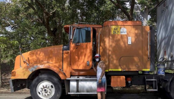 Tres transportistas hondureños de carga pesada han muerto, luego de varios meses varados