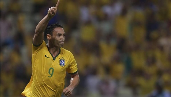 Brasileño Ricardo Oliveira es ofrecido al Barcelona