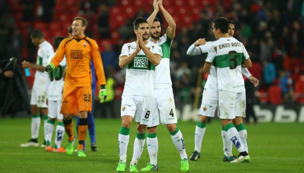 El Elche desciende en España por deudas con Hacienda