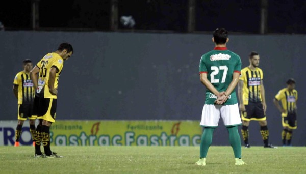 Derbi sampedrano rinde homenaje a Guillermo Anderson