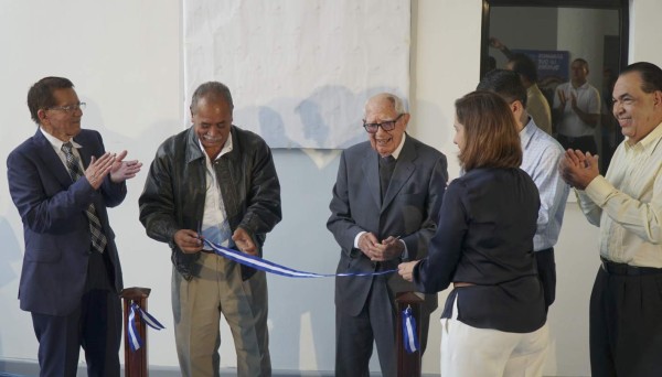 Centro Teletón de La Esperanza tendrá área especializada en terapia de niños