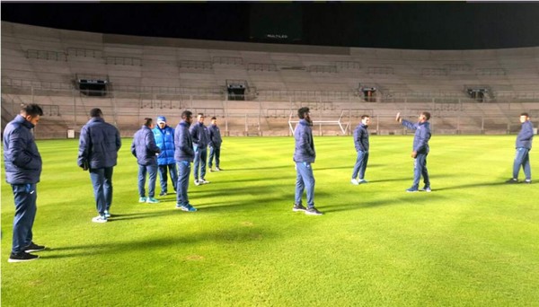 Honduras hizo el reconocimiento del estadio donde enfrentará a Argentina