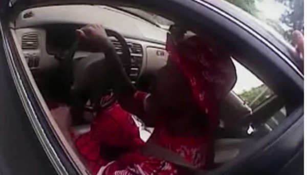 Un policía blanco de 25 años ha sido acusado de disparar y matar a un negro desarmado en Cincinnati (Ohio), en un nuevo caso de presunta violencia policial contra los afroamericanos en Estados Unidos, informaron medios locales.