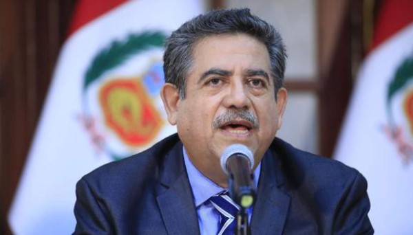 Manuel Merino asume como presidente de Perú tras destitución de Vizcarra