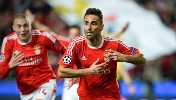 El Benfica sacó el triunfo sobre la hora frente al Zenit