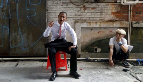 Chino se hace famoso por ser casi idéntico a Barack Obama