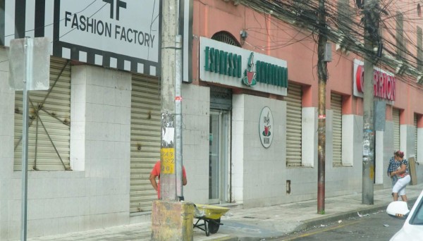Comercio trabaja a medio vapor por protestas en San Pedro Sula