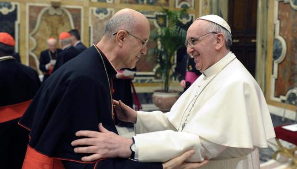 Molesto el Papa por el apartamento de lujo del cardenal Bertone