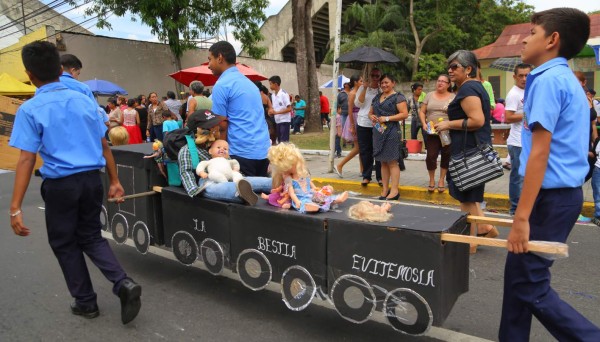 Curiosidades del desfile de escolares en San Pedro Sula